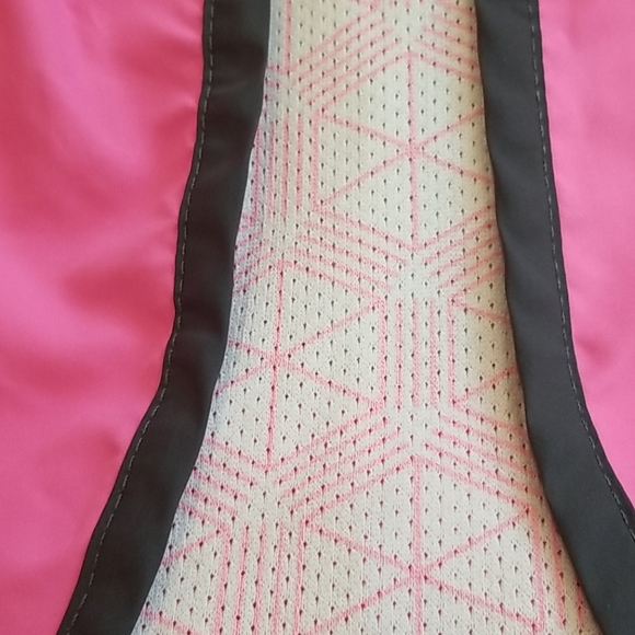 APEX pink athletic shorts 😍 - Picture 7 of 10